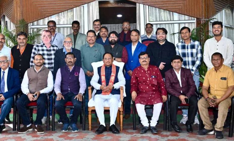 cm sai with journalist