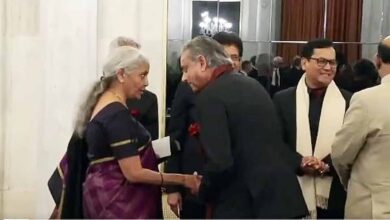 shashi tharoor lunch